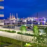 Faltom 26 Yacht Park Z Tarasem Apartment