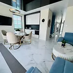 Faltom 26 Yacht Park Z Tarasem