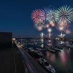 Faltom 26 Yacht Park Z Tarasem Parking غدينيا