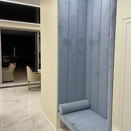 Faltom 26 Yacht Park Z Tarasem * Gdynia