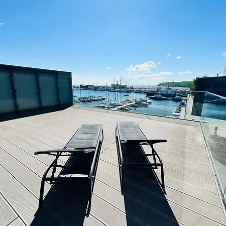 Faltom 26 Yacht Park Z Tarasem * Gdynia