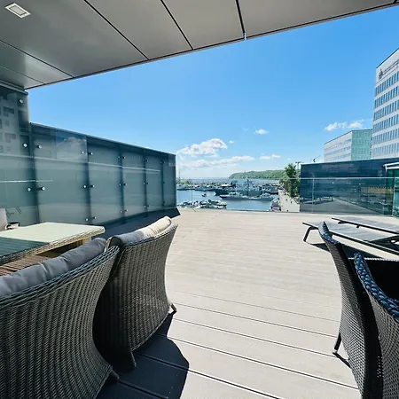 Faltom 26 Yacht Park Z Tarasem Parking Apartmán Gdyně