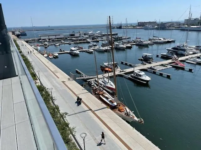 Faltom 26 Yacht Park Z Tarasem Gdyně