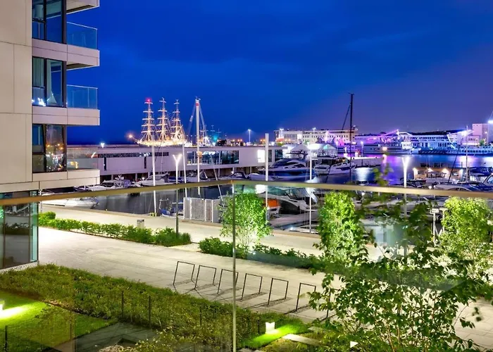 Faltom 26 Yacht Park Z Tarasem Apartment