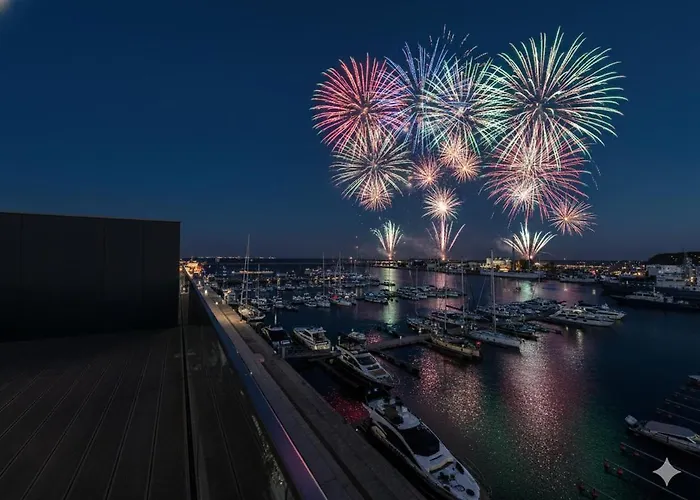 Faltom 26 Yacht Park Z Tarasem Gdynia